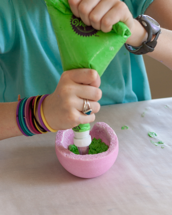 DIY Peek-A-Boo Eggs | Flour Arrangements