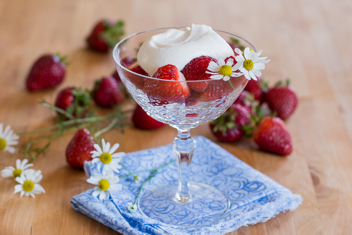 Honey-Chamomile Whipped Cream | Flour Arrangements