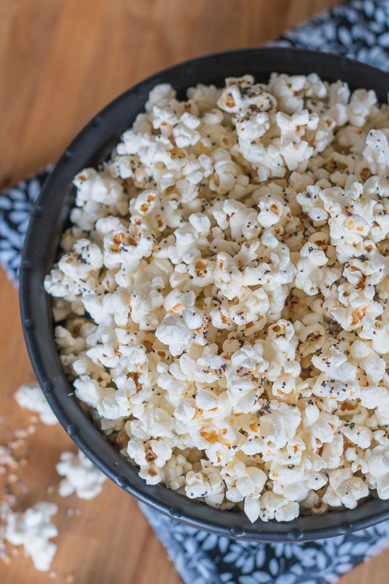 Crunchy and salty, with bursts of garlic, onion, sesame, and poppy seeds, this everything popcorn is the best thing since sliced everything bagels. Give your next batch of popcorn some serious flavor by stirring in homemade everything mix.