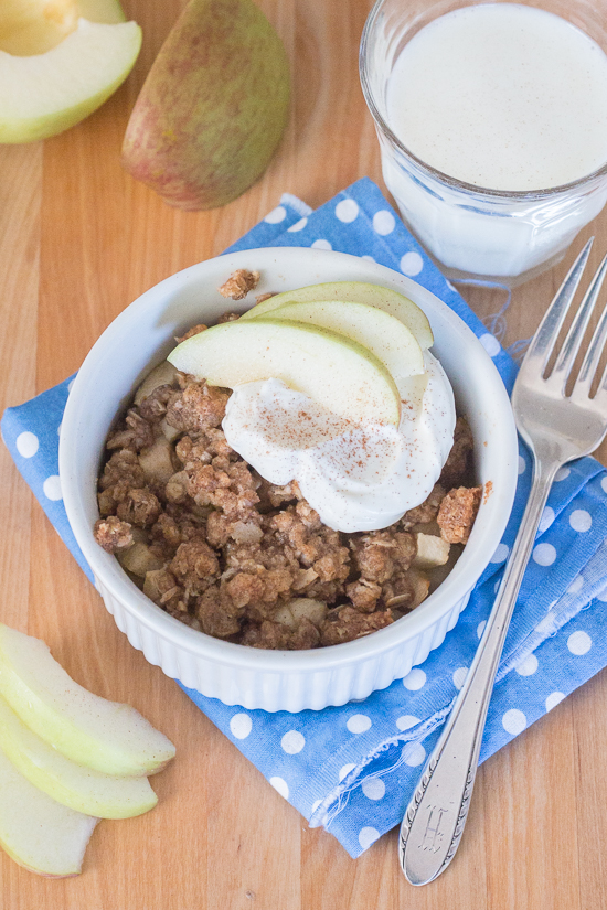 Start your day right with a quick and easy single serving breakfast crisp. Top your favorite fruit with a quick mix oat-cinnamon streusel topping and enjoy warm, delicious crisp in less than 10 minutes!  This simple recipe is great for kids.