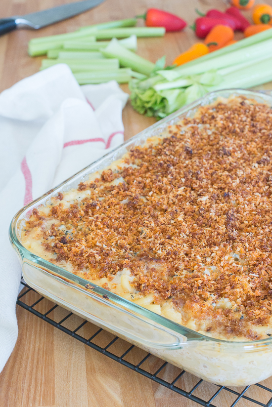 This Buffalo Chicken Macaroni and Cheese recipe delivers classic comfort food with an attitude. From the crisp, fiery breadcrumb topping to the creamy, rich Gorgonzola sauce, this chicken and pasta dish will satisfy your taste buds with a serious explosion of flavors. 