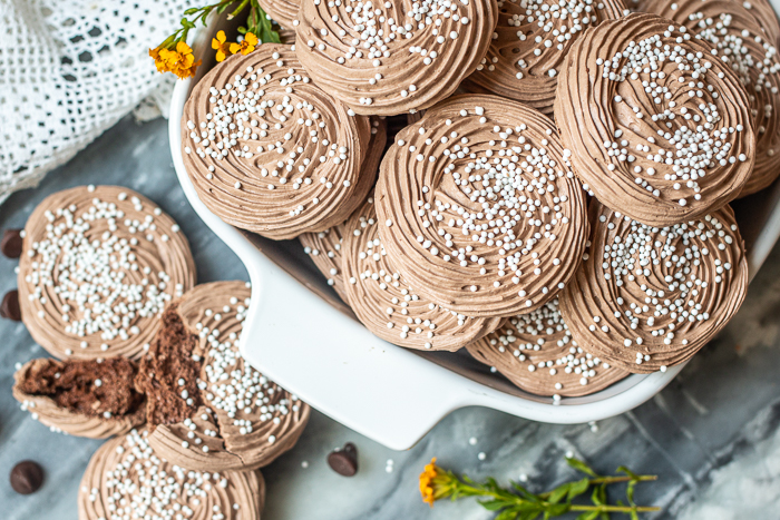 Chocolate Meringue Cookies With crisp, crunchy exteriors and gooey, soft centers, these Chocolate Meringue Cookies deliver rich chocolate flavor with an impossibly light and airy texture.