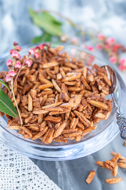 Candied Almond Slivers Crunchy, salty, and sweet, these cinnamon-spiced Candied Almond Slivers make a tasty topping for dishes of all kinds. They're great for snacking, too!